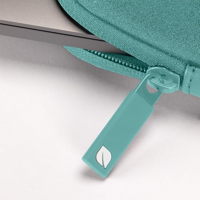 Incase Classic Universal Sleeve - 13" Laptop/MacBook & Tablet/iPad Case - Durable Padded Interior Case, Lightweight Laptop Sleeve with Faux Fur Lining, Strong Zippers