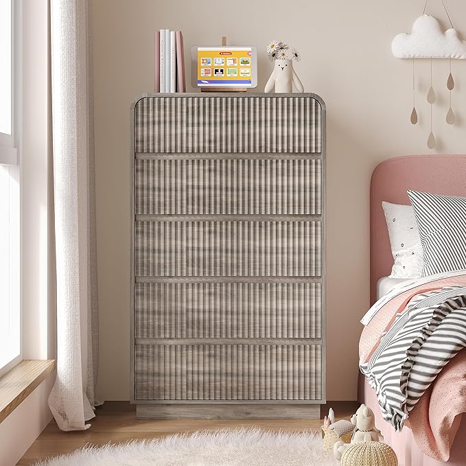 Tall Dresser for Bedroom with 5 Drawers, Fluted Chest of Drawers with Round Curved Corner, Hidden Handles, Modern Wood Storage Organizer for Bedroom, Nursery, Living Room