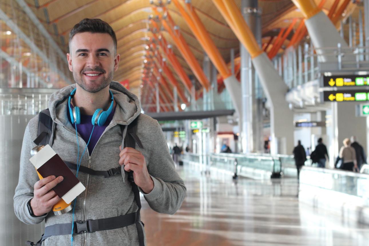 15 Airport Hacks That Frequent Travelers Swear By