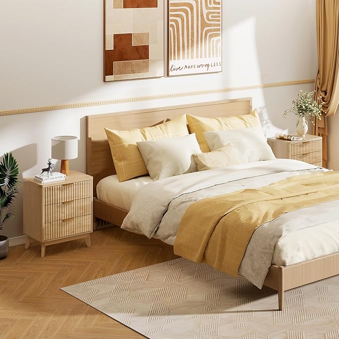 LYNCOHOME Fluted Night Stand with 3 Drawers, Modern Wood Chest of Bedside Table with Curved Profile, Fluted Dresser Organizer for Bedroom