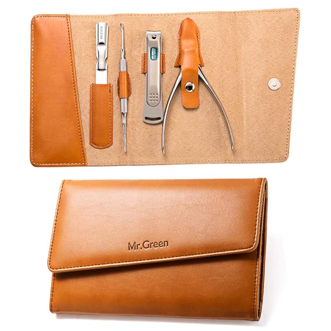 4 Pcs Manicure Set, Pedicure Sets, Nail Clipper Stainless Steel Professional Nail Cutter with Travel Case