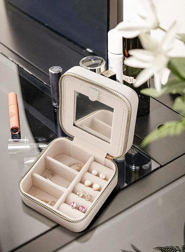S.Leaf Travel Jewelry Organizer - Portable Jewelry Case Box for Women - Mini Travel Case (03 Lychee Beige)