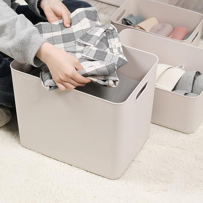 Plastic Storage Baskets With Lid Organizing Container Lidded Knit Storage Organizer Bins for Shelves Drawers Desktop Closet Playroom Classroom Office (4XL+2L, Light grey)