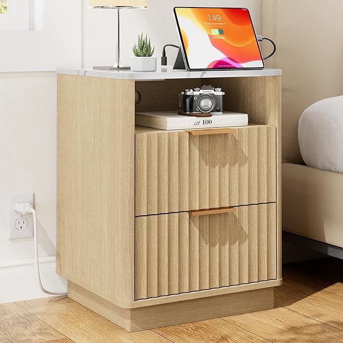 Fluted Night Stand with Charging Station, 18" Modern Nightstand with Faux Marble Top, 2 Drawers End Table with Storage, Bedside Table for Bedroom Living Room, Curved Profile (Natural Oak)