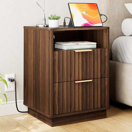 Fluted Night Stand with Charging Station, 18" Mid-Century Modern Nightstand, 2 Drawers End Table with Storage, Bedside Table for Bedroom Sofa Home Office, Curved Profile Design (Walnut)