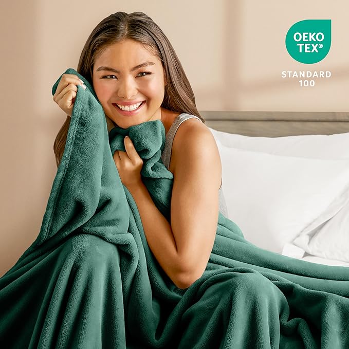 Bare Home Fleece Blanket - Full/Queen - Ultra-Soft Lightweight for Bed, Sofa, and Couch - Luxury Microplush - Cozy Warm Blanket (Full/Queen, Forest Green)