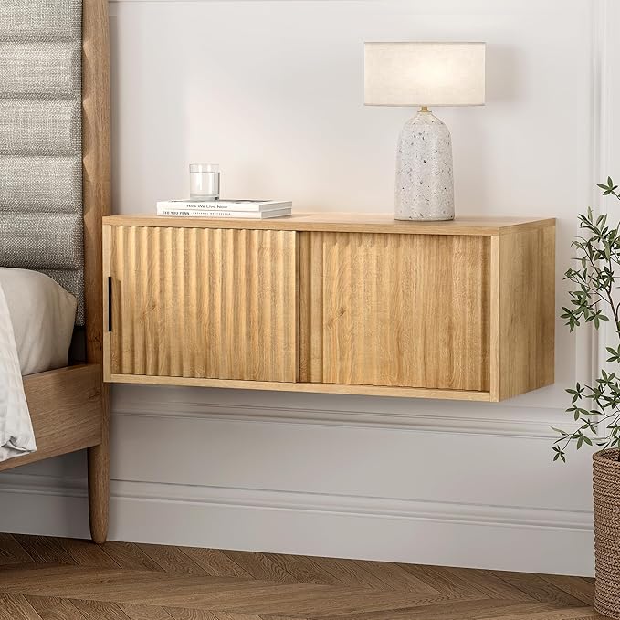 Floating TV Stands Set of 2, Modern Fluted Large Floating Nightstand Wall Mounted Bedside Cabinet with Sliding Doors for Bathroom, Living Room, Bedroom, Natural Oak